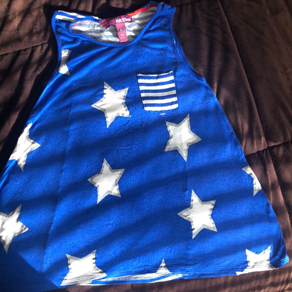 Epic Threanda new kids top